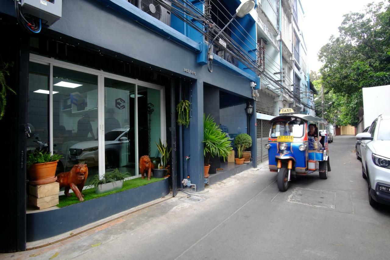 Every Surawong Bangkok Exterior photo