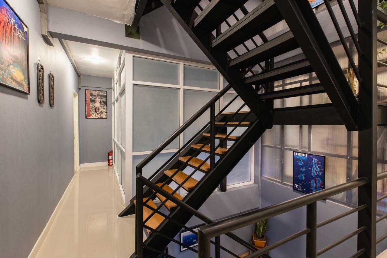 Every Surawong Bangkok Exterior photo