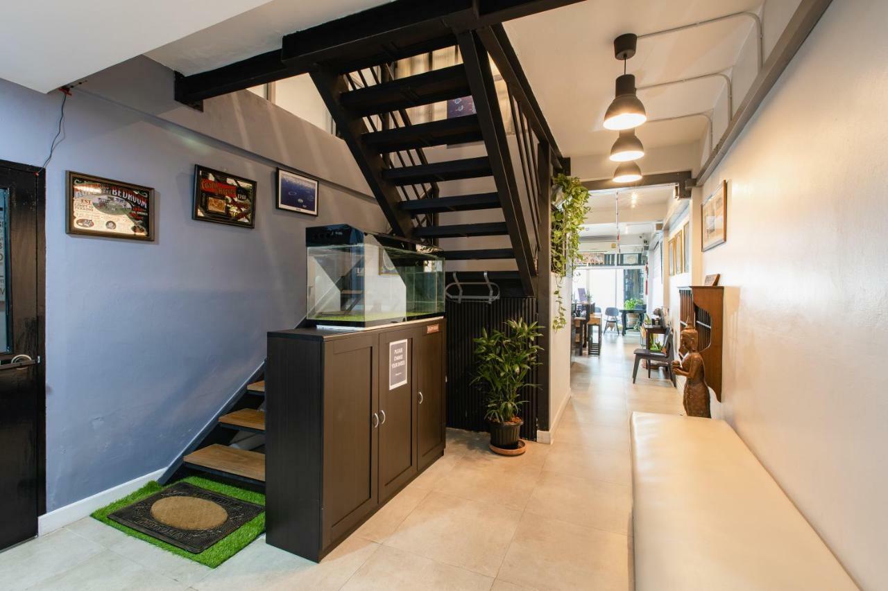 Every Surawong Bangkok Exterior photo