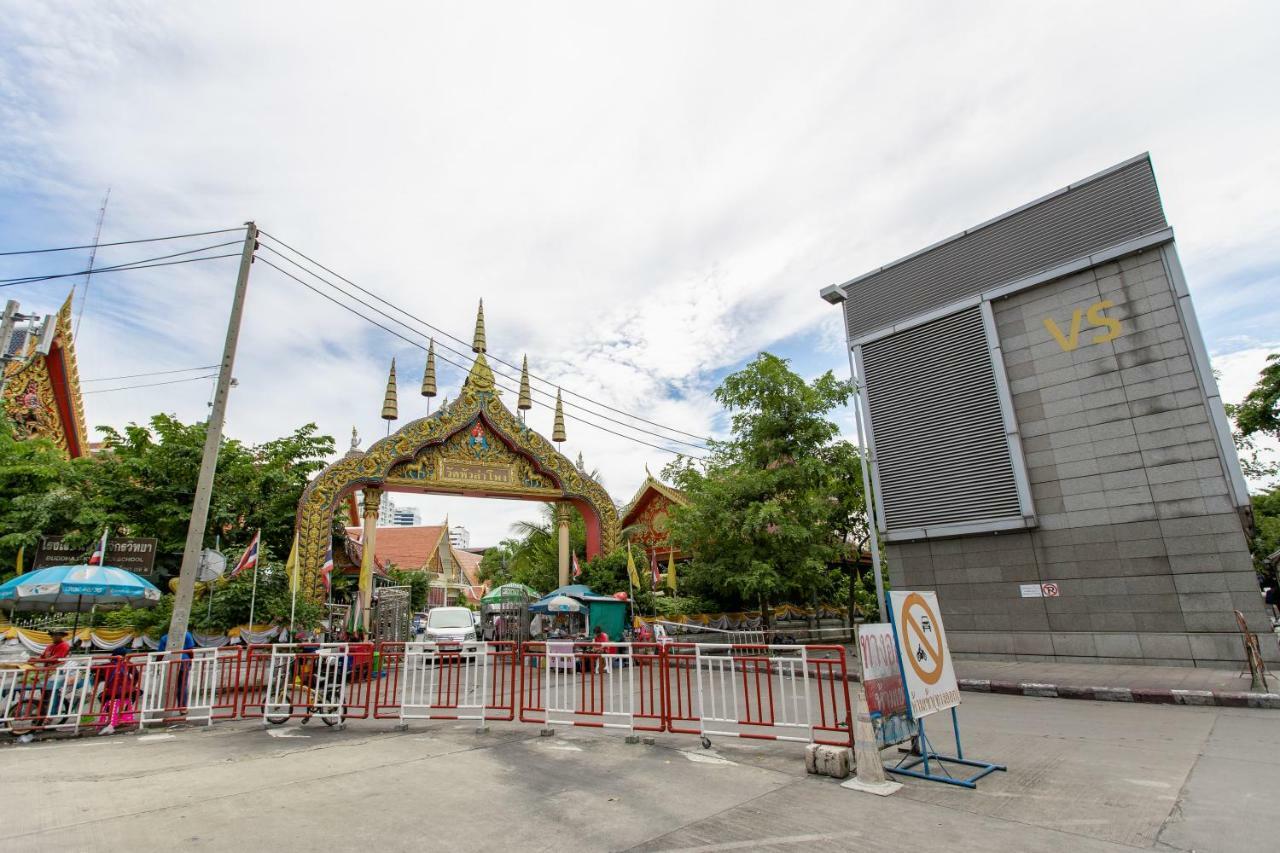 Every Surawong Bangkok Exterior photo